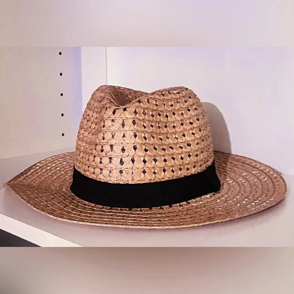 Hat - Picture 5 of 8